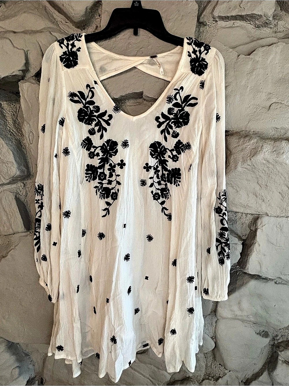 Free People Floral Embroidered Tunic in Cream & Black Size XS